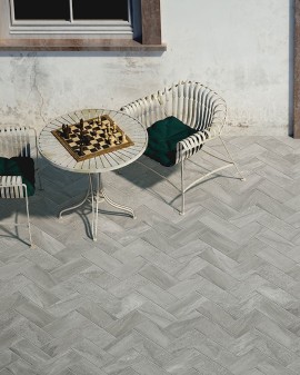 PORCELÁNICO EFECTO PIZARRA TRIBECA ANTIDESLIZANTE TUSCANIA