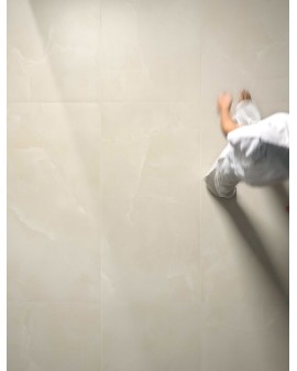 MARBLE-EFFECT PORCELAIN TILES SCULTOREA DELICATA MARCA CORONA